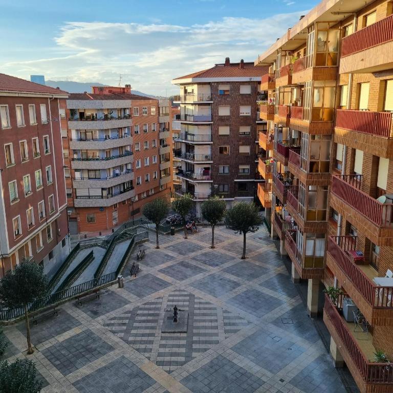 ビルバオApartamento Con Garaje Opcional Con 2 Banos Cerca Ayuntamientoアパートメント エクステリア 写真